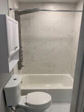 1007 E Cliveden St, Unit 3 in Philadelphia, PA - Building Photo - Building Photo