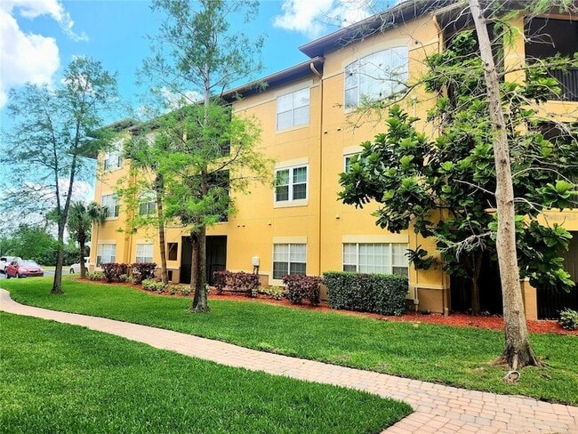 4309 Bayside Village Dr, Unit 103 in Tampa, FL - Building Photo - Building Photo