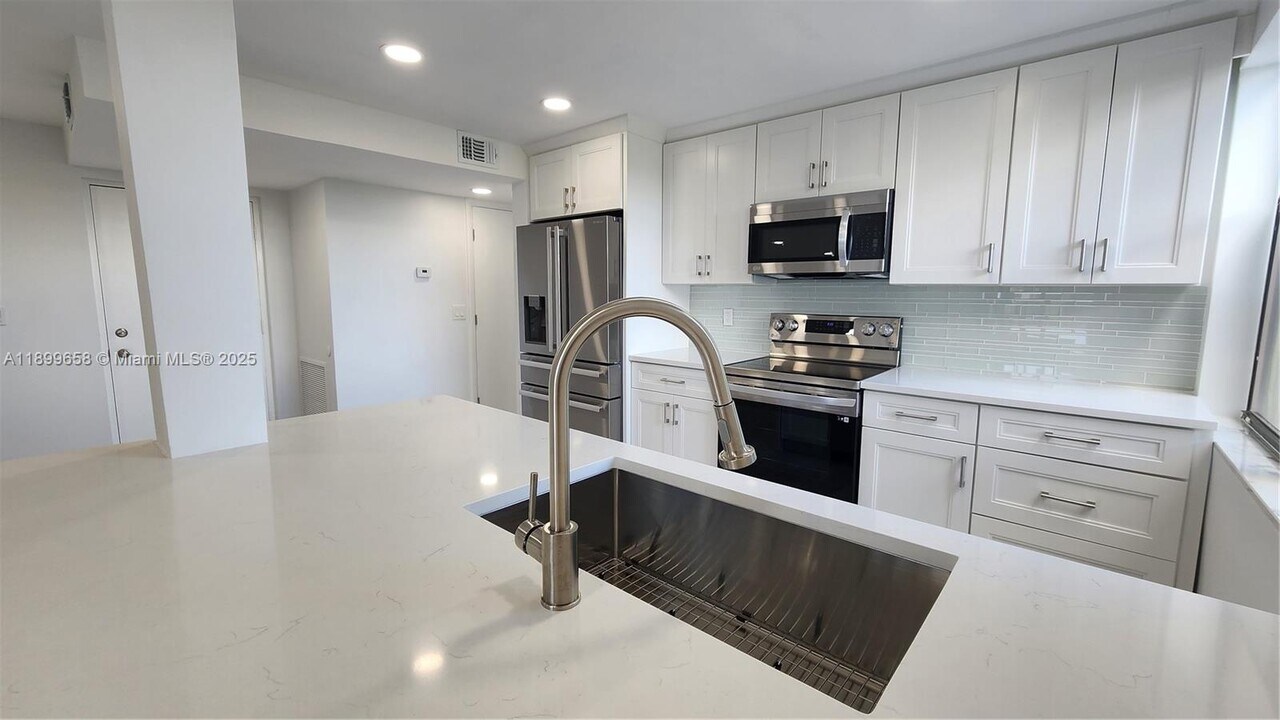 750 Egret Cir in Delray Beach, FL - Building Photo