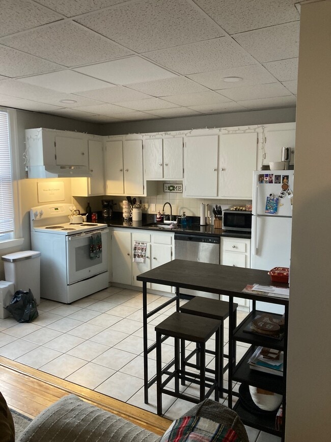 215 Wheelock Ave, Unit #1R