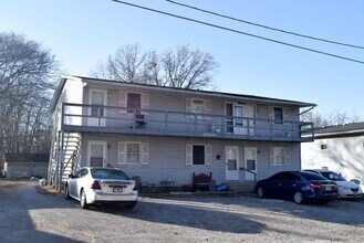 1009 N 5th St in Riverton, IL - Building Photo - Building Photo