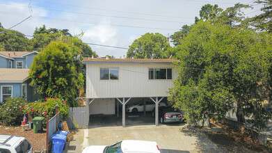 2001 David Ave in Monterey, CA - Foto de edificio - Building Photo