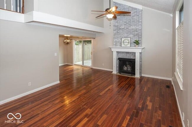 property at 493 E Arch St