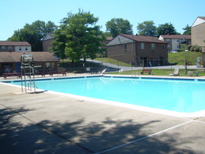 Garrison Forest Apartments in Owings Mills, MD - Building Photo - Building Photo