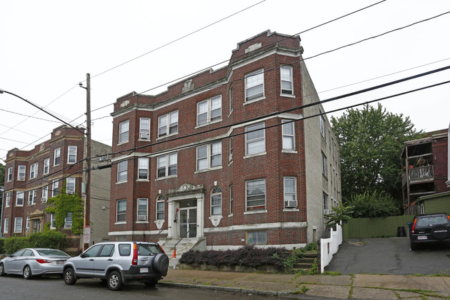 54 Clark Ave in Chelsea, MA - Foto de edificio - Building Photo