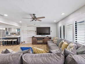 1650 NW 114th Ave in Pembroke Pines, FL - Building Photo - Building Photo