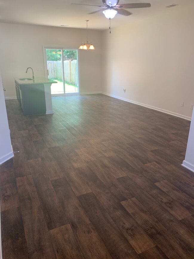 215 Orange Pond Ct in Lexington, SC - Building Photo - Building Photo