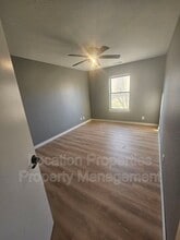 950 Monterey Way in Lawrence, KS - Building Photo - Building Photo