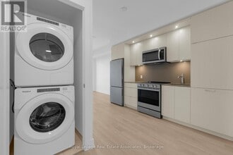 60 Central Park Roadway in Toronto, ON - Building Photo - Building Photo