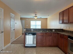 8004 Banister Loop in Jacksonville, NC - Building Photo - Building Photo