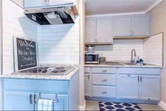 235 Walnut St NW in Atlanta, GA - Foto de edificio - Building Photo