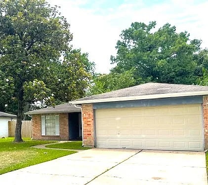 23107 Summergate Dr in Spring, TX - Foto de edificio - Building Photo