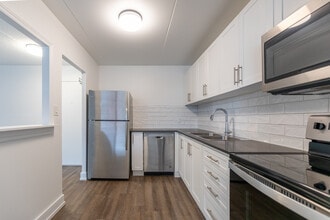 836 Talwood Dr in Peterborough, ON - Building Photo - Building Photo