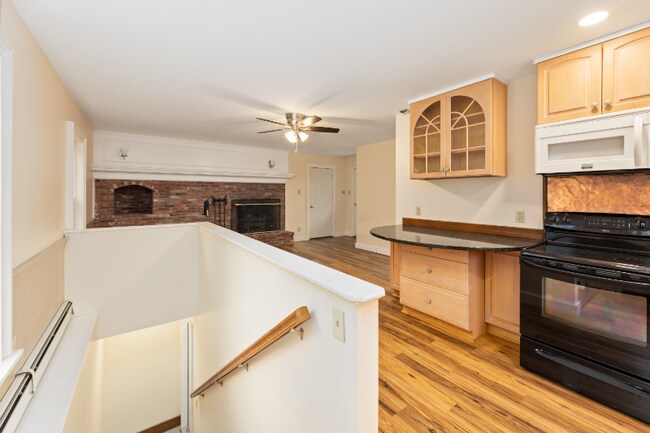 0 Cobb Meadow Rd in Dublin, NH - Foto de edificio - Building Photo