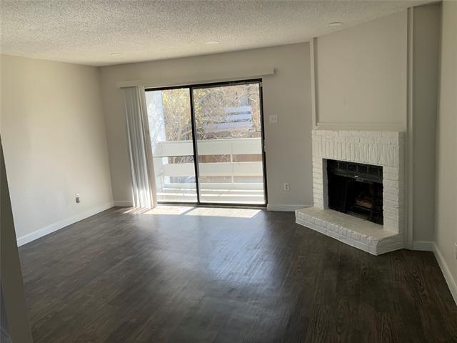 5840 Spring Valley Rd in Dallas, TX - Building Photo