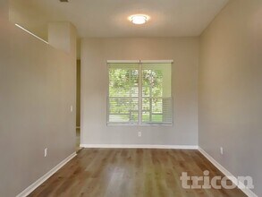 250 Parkview Dr in Palm Coast, FL - Building Photo - Building Photo