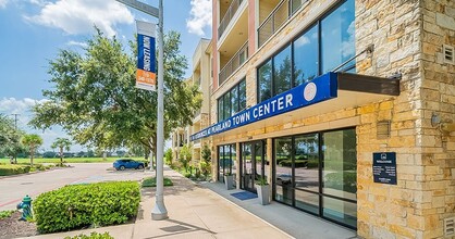 The Residences at Pearland Town Center Apartments in Pearland, TX - Building Photo - Building Photo