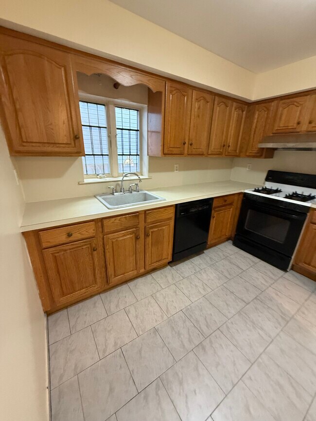 1936 83rd St, Unit 2 in Brooklyn, NY - Building Photo - Building Photo