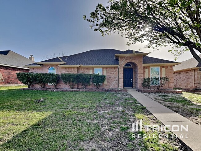 112 Clover Leaf Ln in Red Oak, TX - Building Photo - Building Photo
