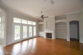 925 Lotus Ln S in Jacksonville, FL - Building Photo - Building Photo