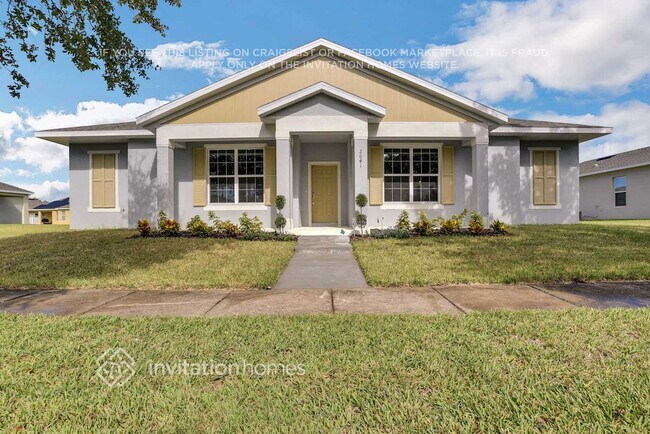 property at 2641 Grasmere View Pkwy N