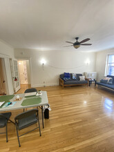 28 Alton Pl, Unit 2B in Brookline, MA - Building Photo - Building Photo