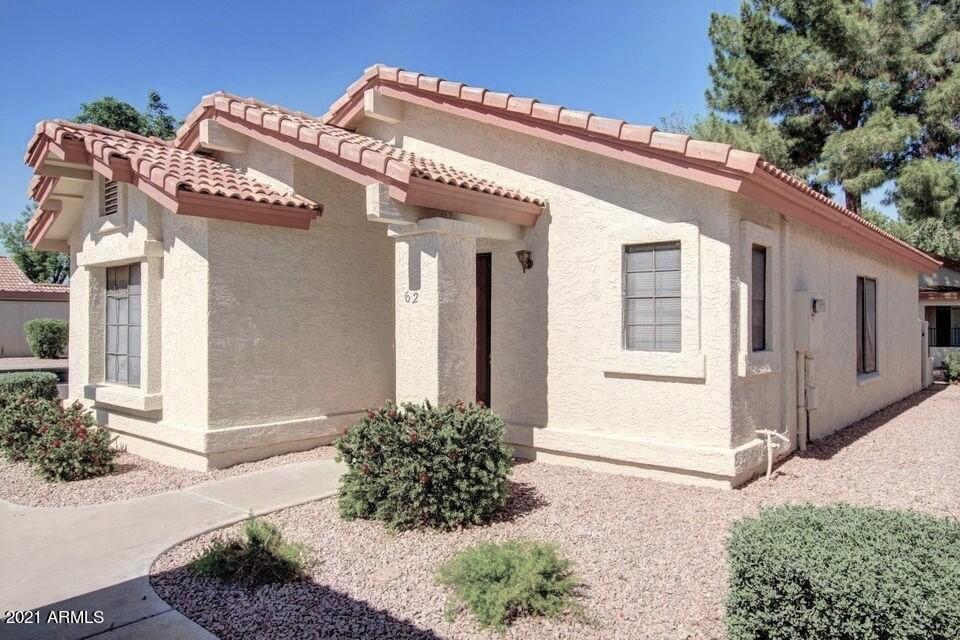 1120 N Val Vista Dr in Gilbert, AZ - Building Photo