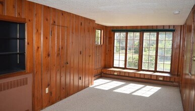 201 Warner Dr in Madison, WI - Building Photo - Building Photo