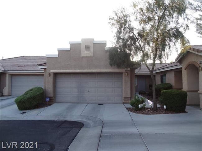 property at 1556 Amitola Ave
