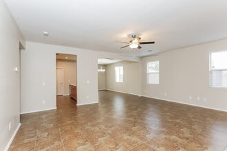 7342 W St Charles Ave in Phoenix, AZ - Building Photo - Building Photo