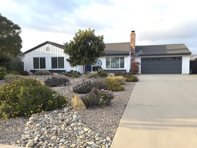 property at 4445 Via Santa Maria