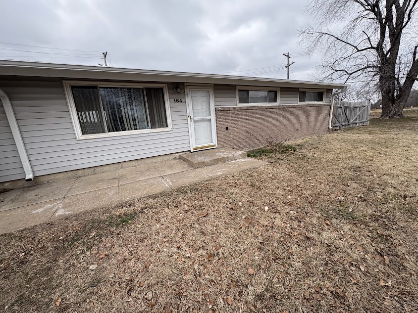 164 Taylor Ct in Salina, KS - Building Photo