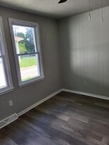 402 N Mulberry St in Warrensburg, MO - Building Photo