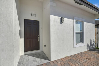 1562 W 26th Ct in Riviera Beach, FL - Building Photo - Building Photo