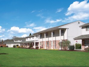 Williamsburg Townhomes in Milwaukie, OR - Building Photo - Building Photo