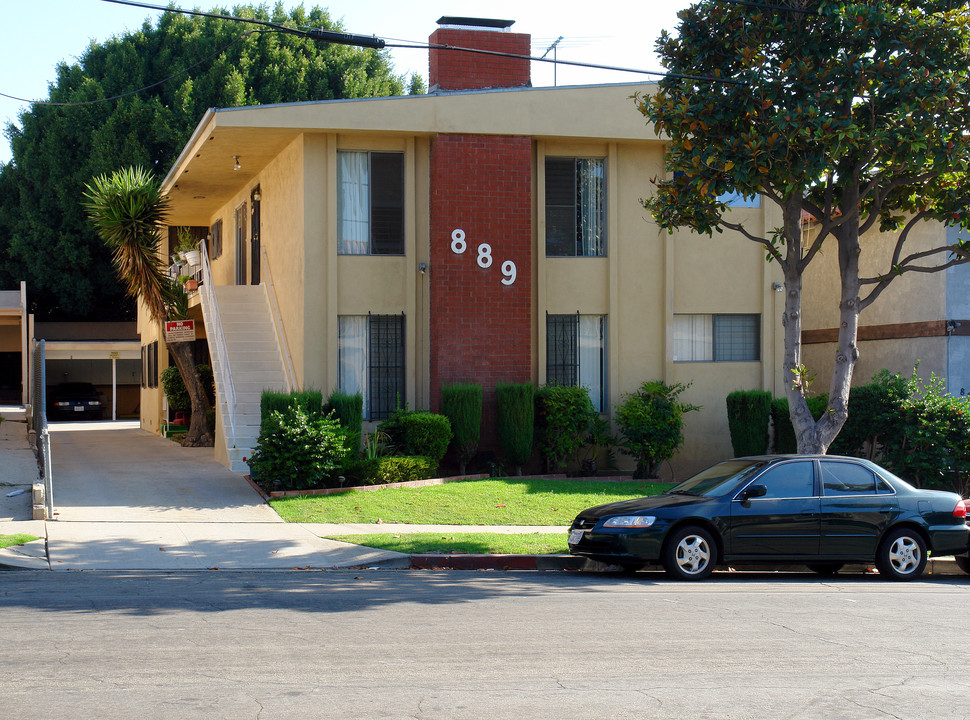 889 Victor Ave in Inglewood, CA - Building Photo