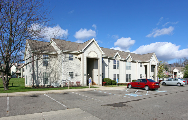 Hunters Hill Apartments in Lancaster, OH - Building Photo - Building Photo