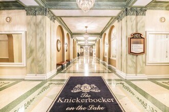 1028 E Juneau Ave in Milwaukee, WI - Building Photo - Building Photo