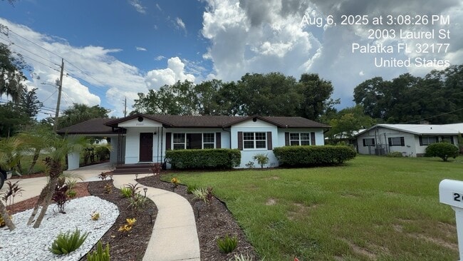 property at 2003 Laurel St