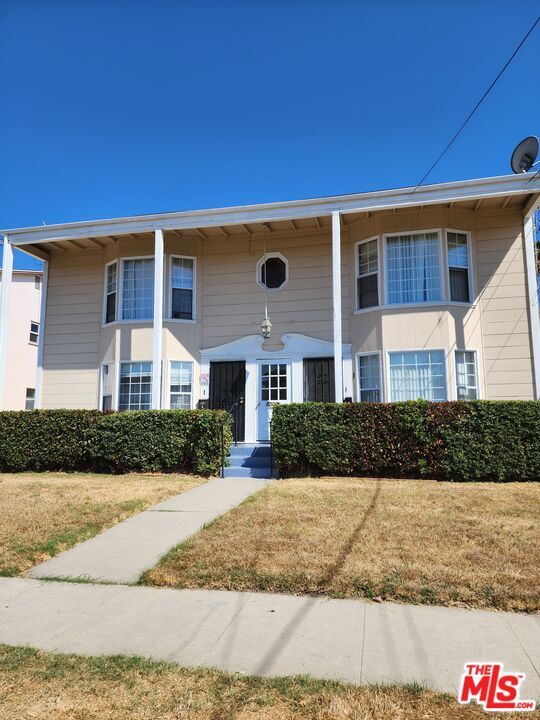 property at 5306 Vantage Ave