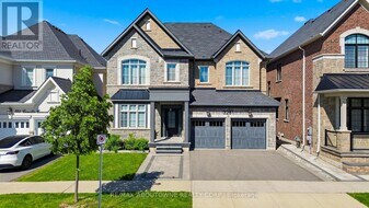 3281 Post Rd in Oakville, ON - Building Photo