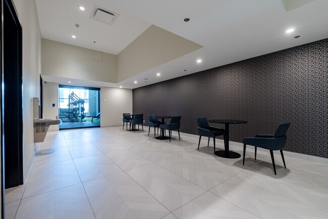 1001 Lucien-L'allier Rue in Montréal, QC - Building Photo - Building Photo