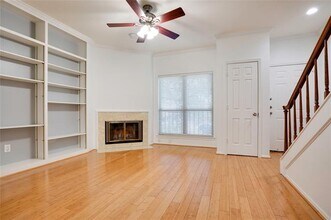 6303 Richmond Ave in Dallas, TX - Building Photo - Building Photo