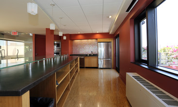 Dorchester Towers Apartments in Arlington, VA - Foto de edificio - Interior Photo