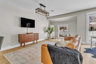 185 Alexander St in Memphis, TN - Building Photo - Building Photo