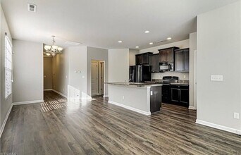 2437 Hartfield Cir in Winston-Salem, NC - Building Photo - Building Photo