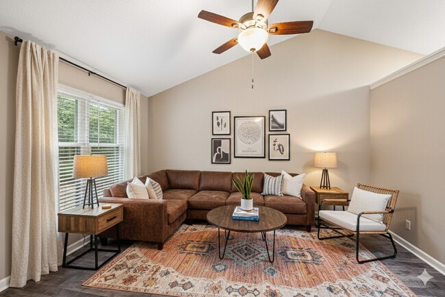 Jamestown Manor Apartments in High Point, NC - Building Photo - Building Photo