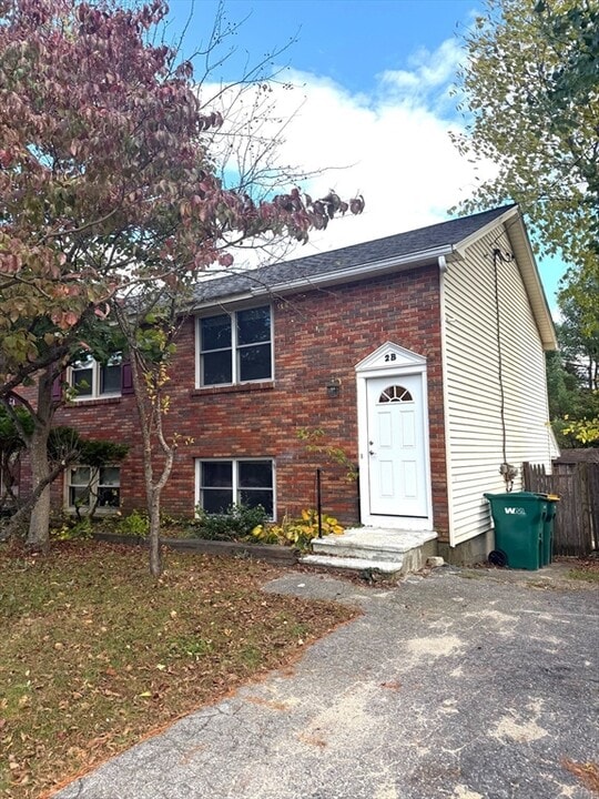2 Scotia Dr in Pepperell, MA - Building Photo