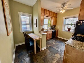 442 Elmwood Ave in Evanston, IL - Building Photo - Building Photo