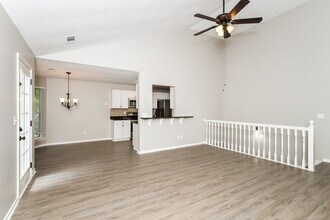 47 Crescent St in Newnan, GA - Building Photo - Building Photo